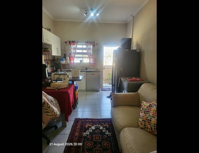 1 BEDROOM FLAT FOR SALE IN SELECTION PARK